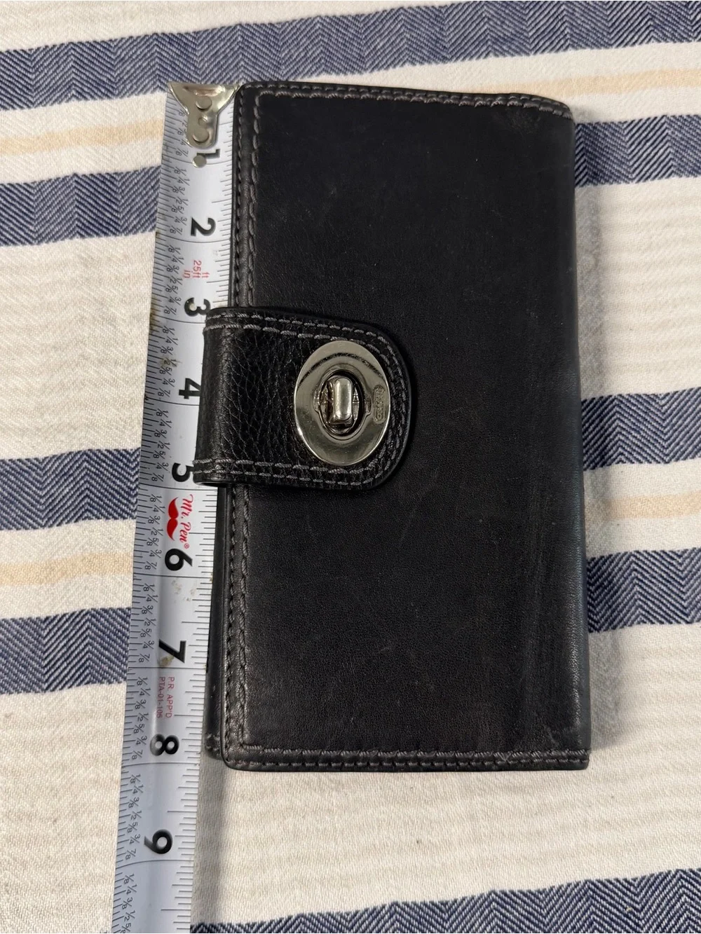Coach Black Leather Turnlock Checkbook Wallet Organizer Long Bifold